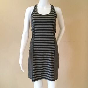 Lola activewear dress size Xs